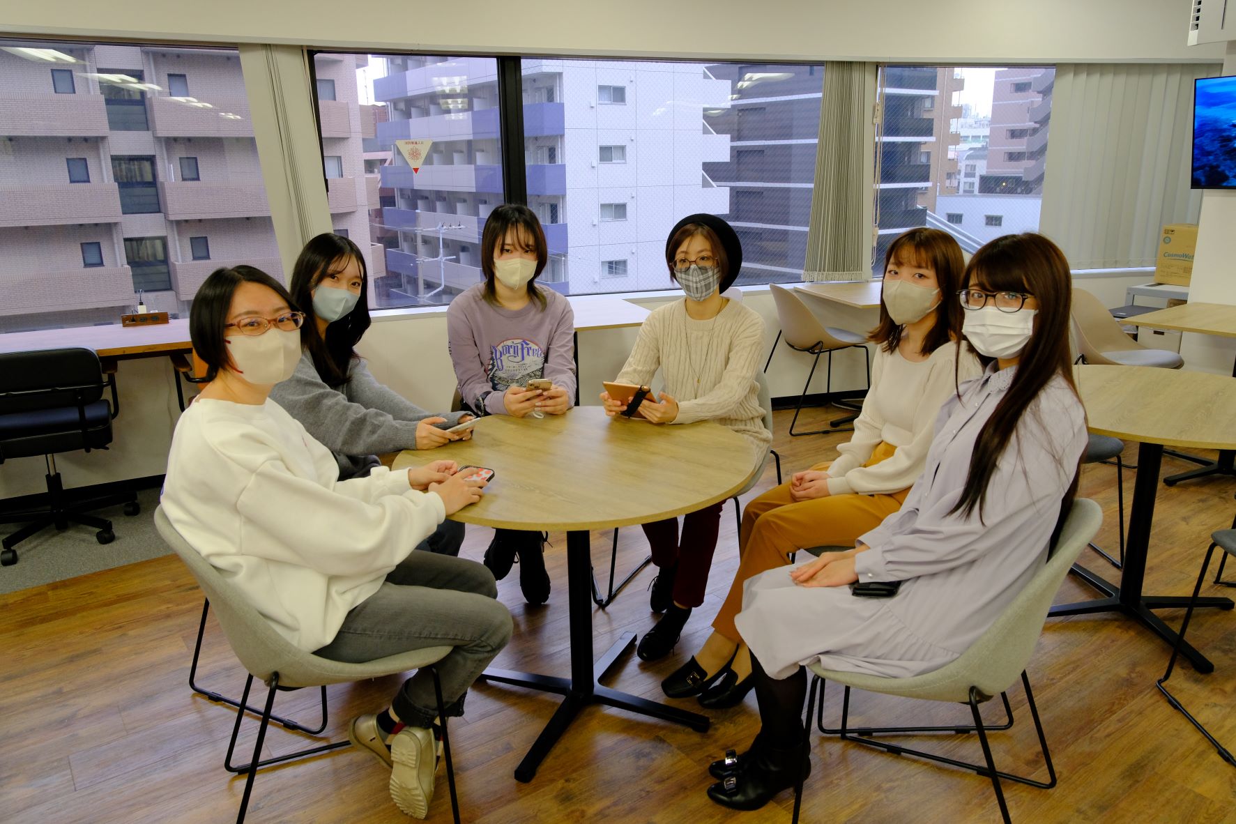 フロア 株式会社 イオ